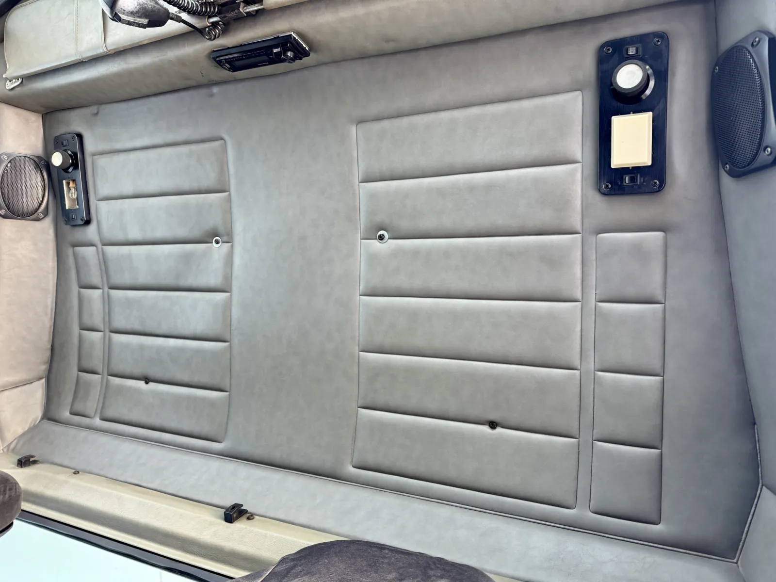 2003 Peterbilt - image 21