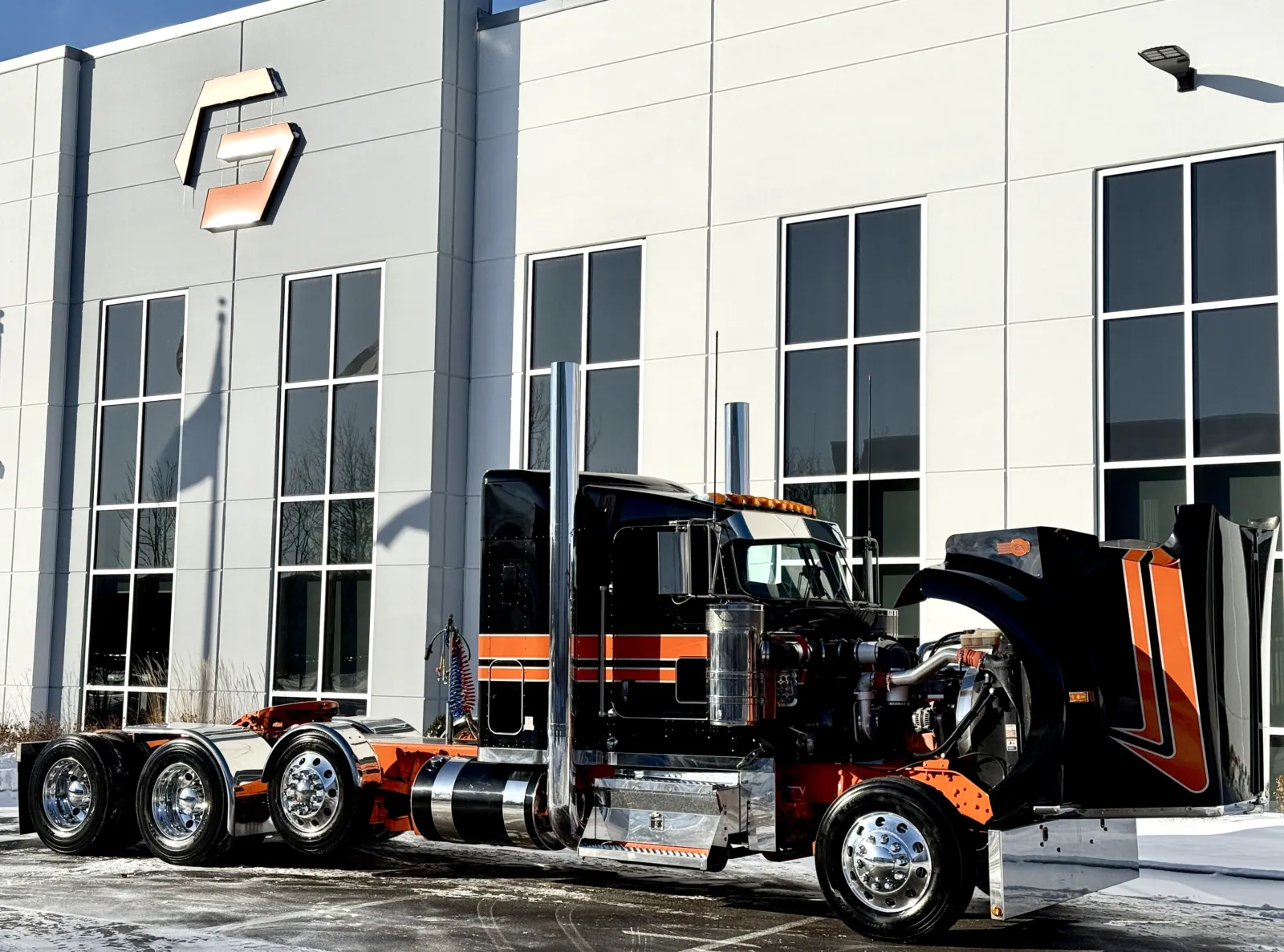 2018 Kenworth W900 - image 9