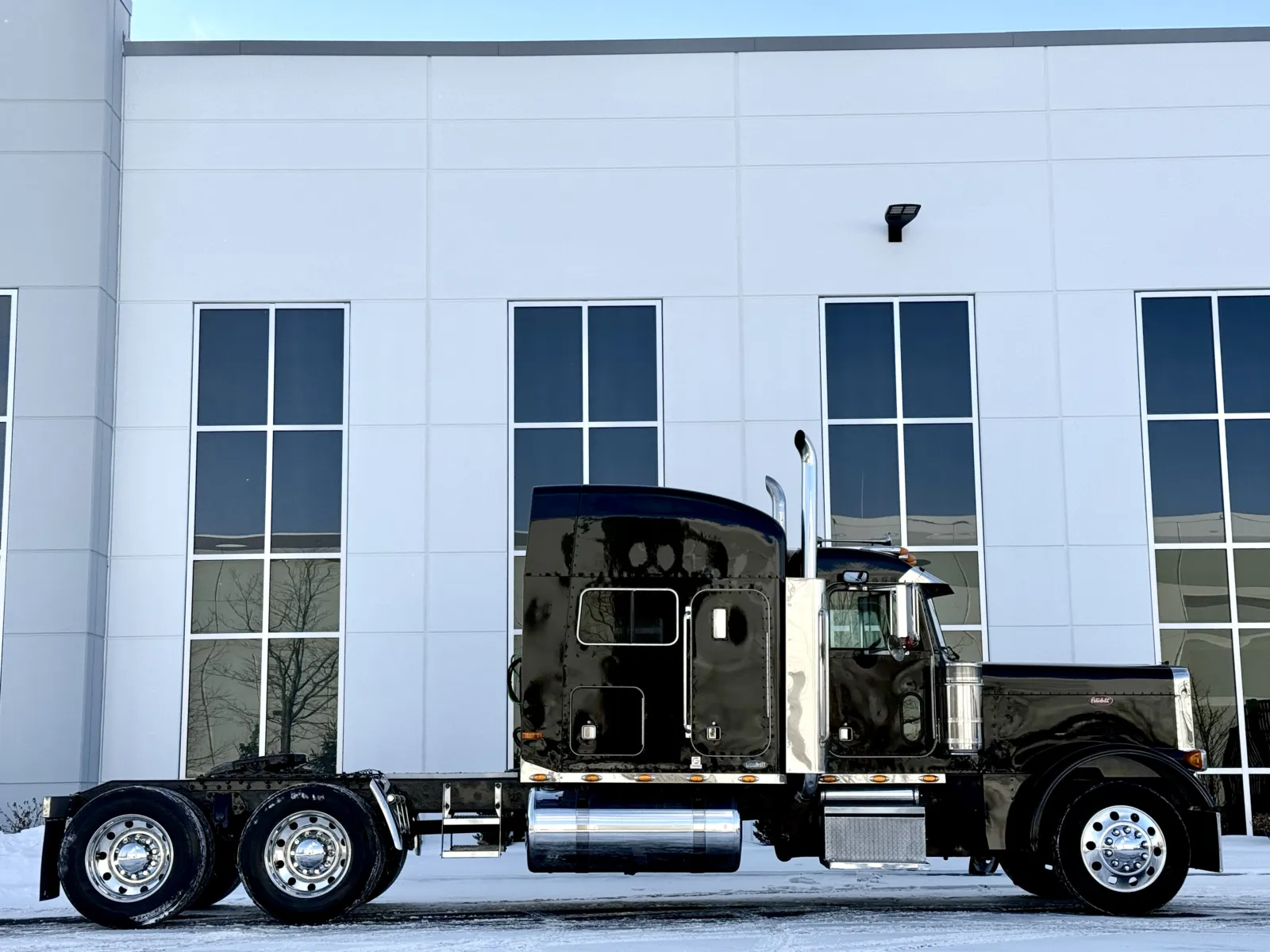 1999 Peterbilt - image 3
