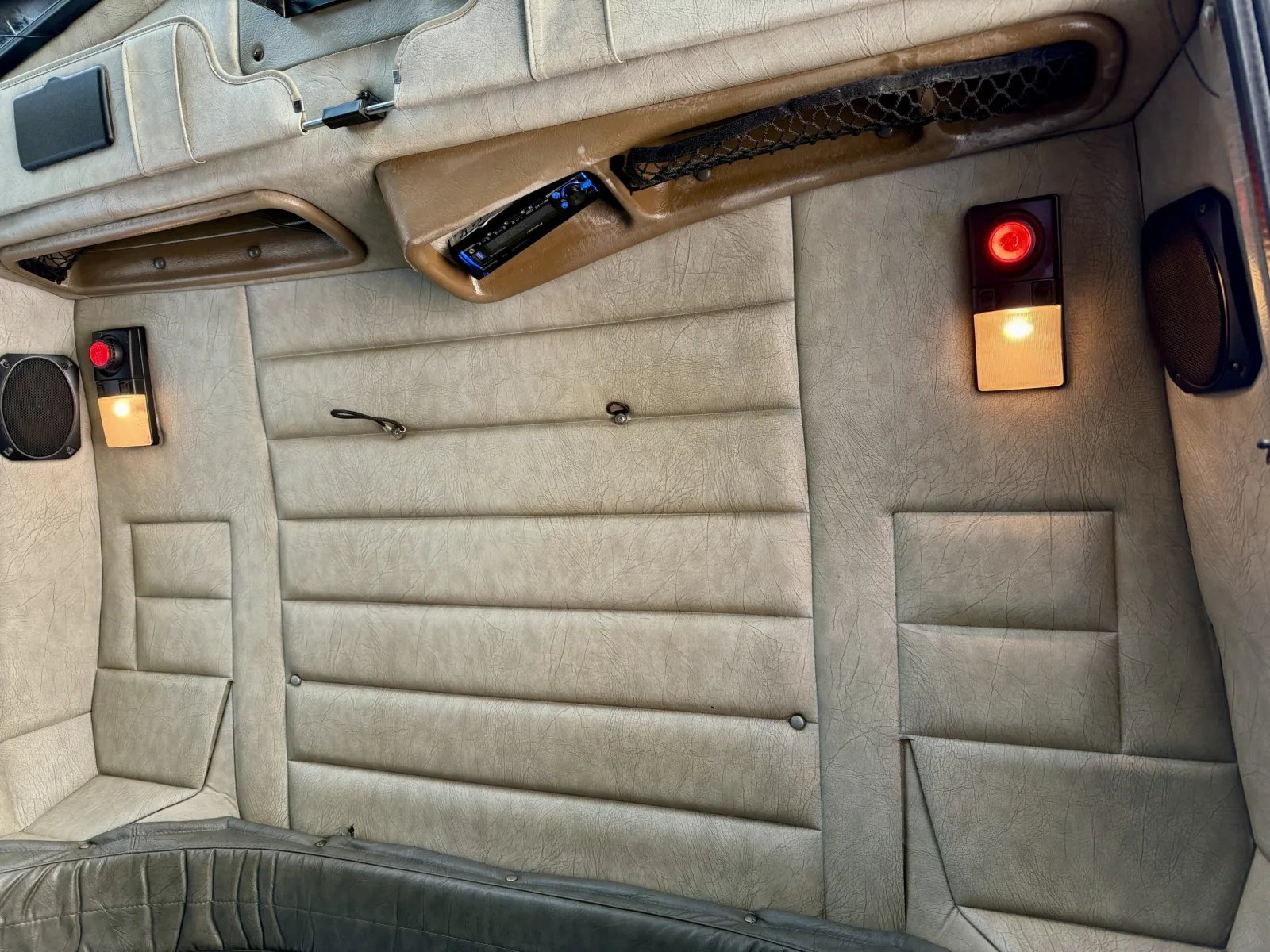 1999 Peterbilt - image 21