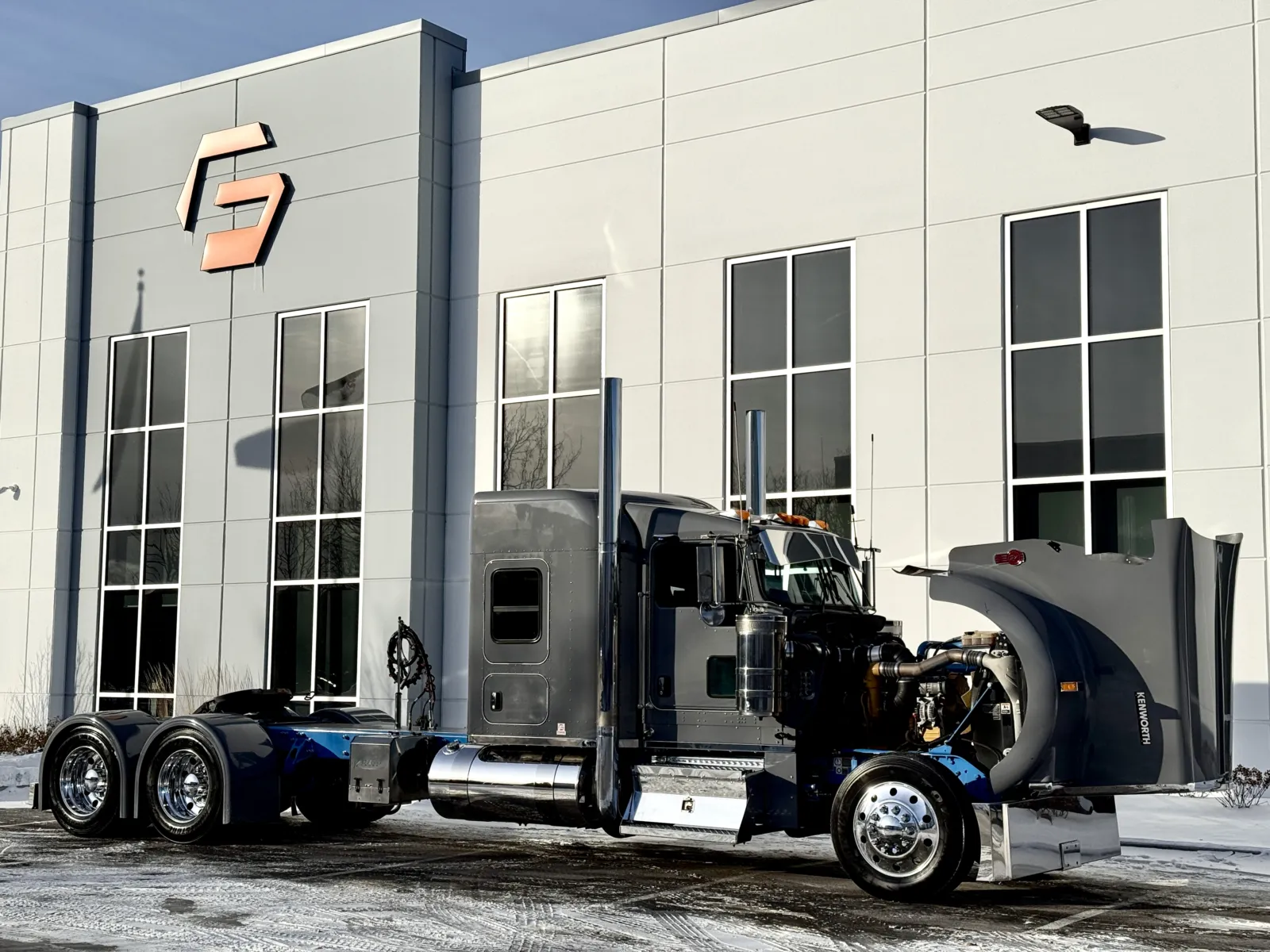2019 Kenworth W900 - image 9