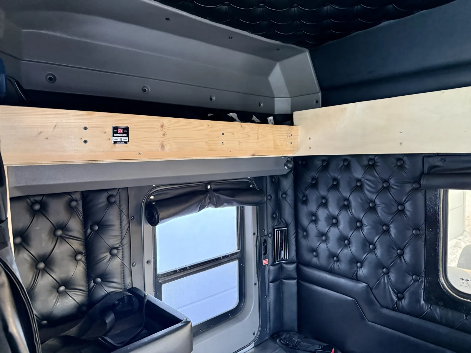 2019 Kenworth W900 - image 22