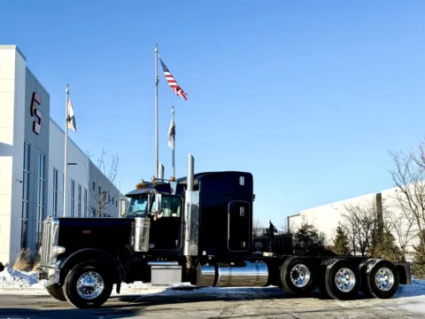 2024 PETERBILT 389 for sale in New Lenox, IL