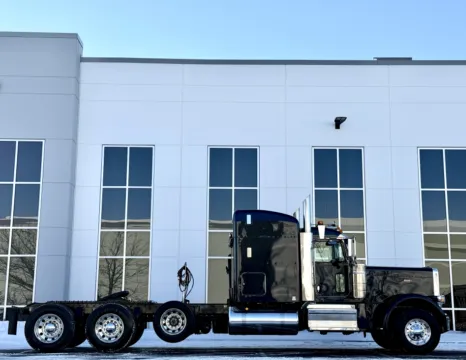 Another view of 2024 PETERBILT 389 for sale in New Lenox, IL at Forge Truck Centers - Illinois