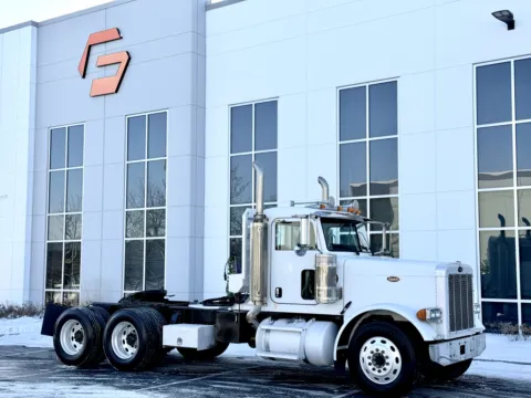 Photos of 2006 PETERBILT 379 for sale in New Lenox, IL at Forge Truck Centers - Illinois