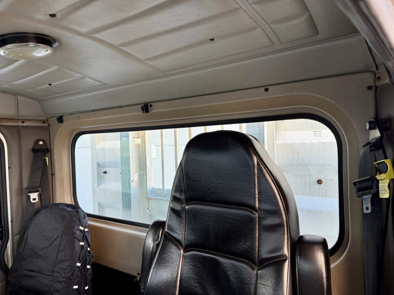 2006 Peterbilt - image 20