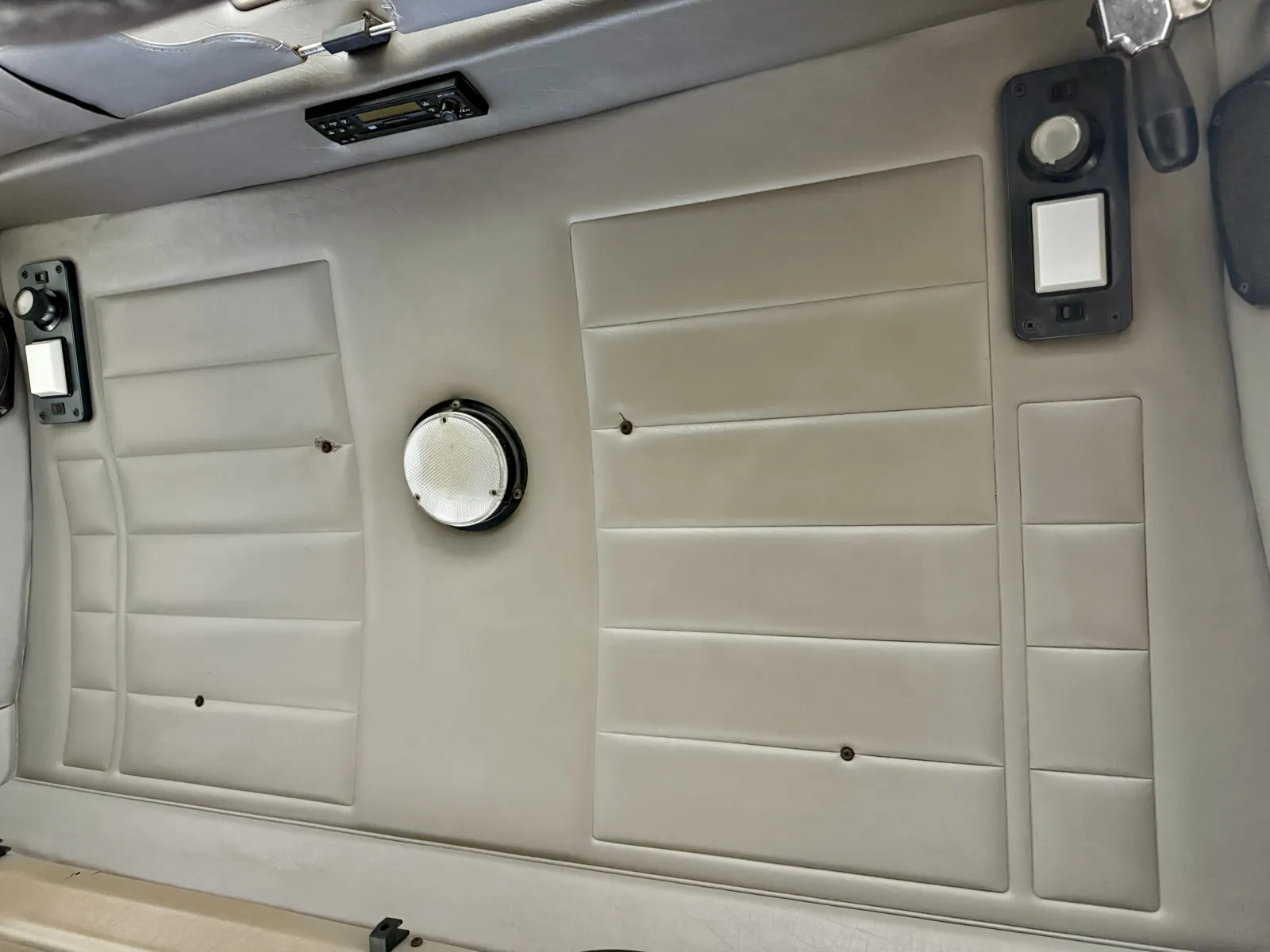 2006 Peterbilt - image 21