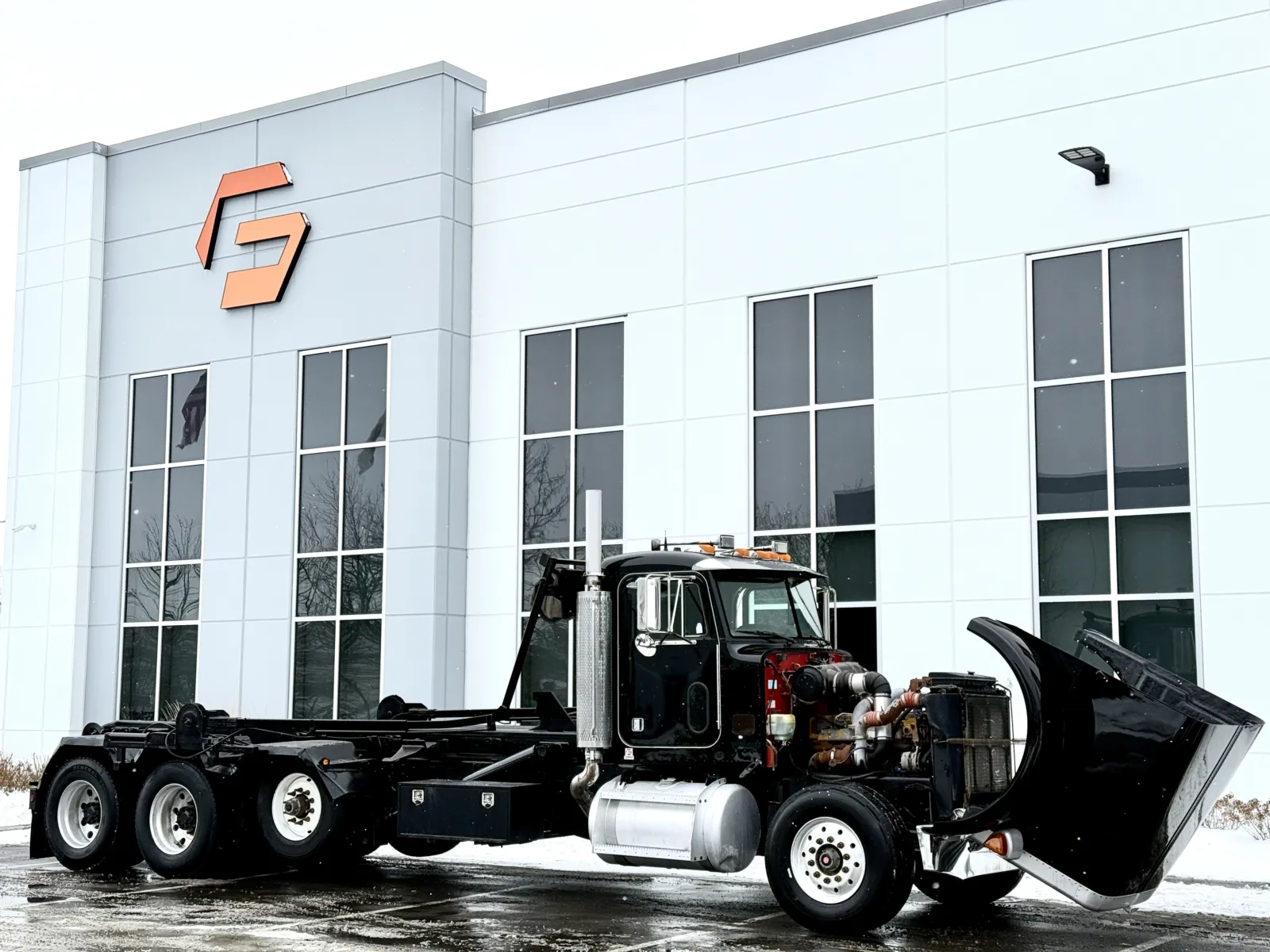 2002 Peterbilt - image 10