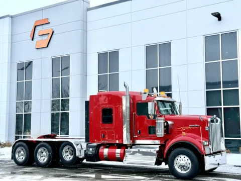 Photos of 2015 KENWORTH W900 for sale in New Lenox, IL at Forge Truck Centers - Illinois