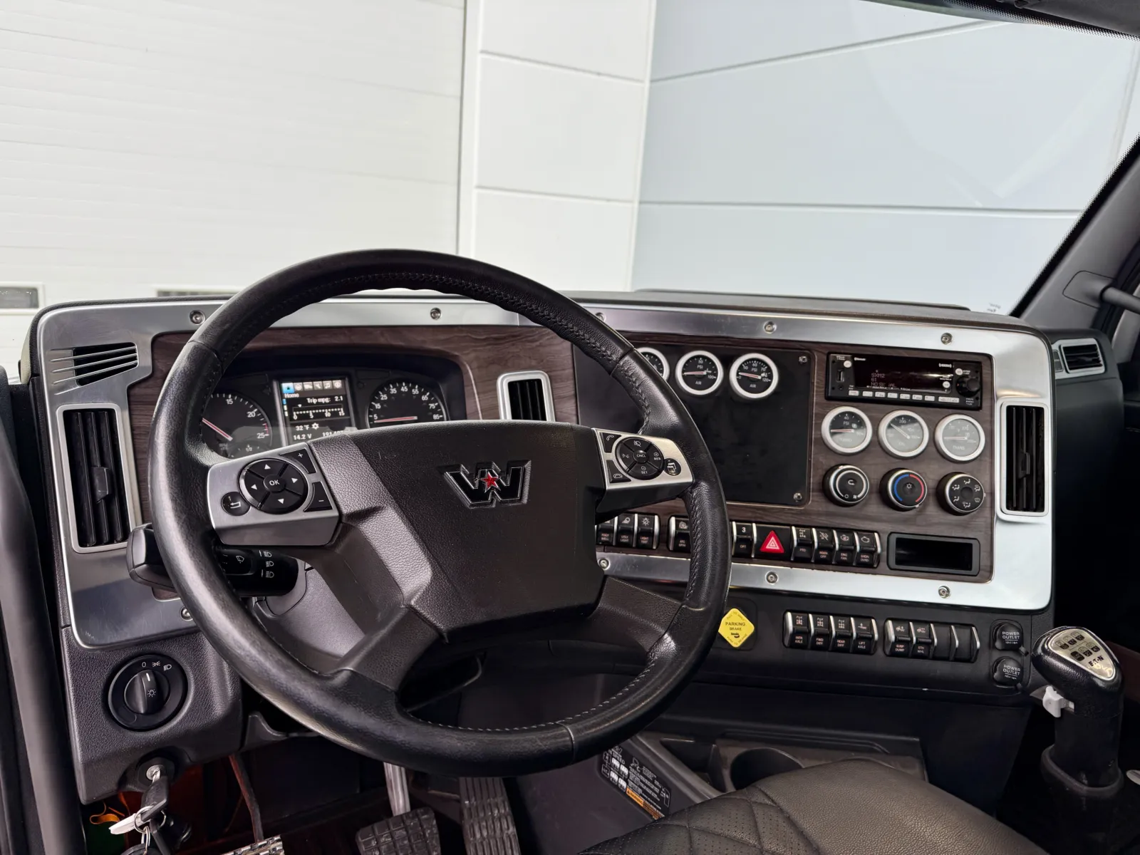 2024 Western Star 49X - image 15