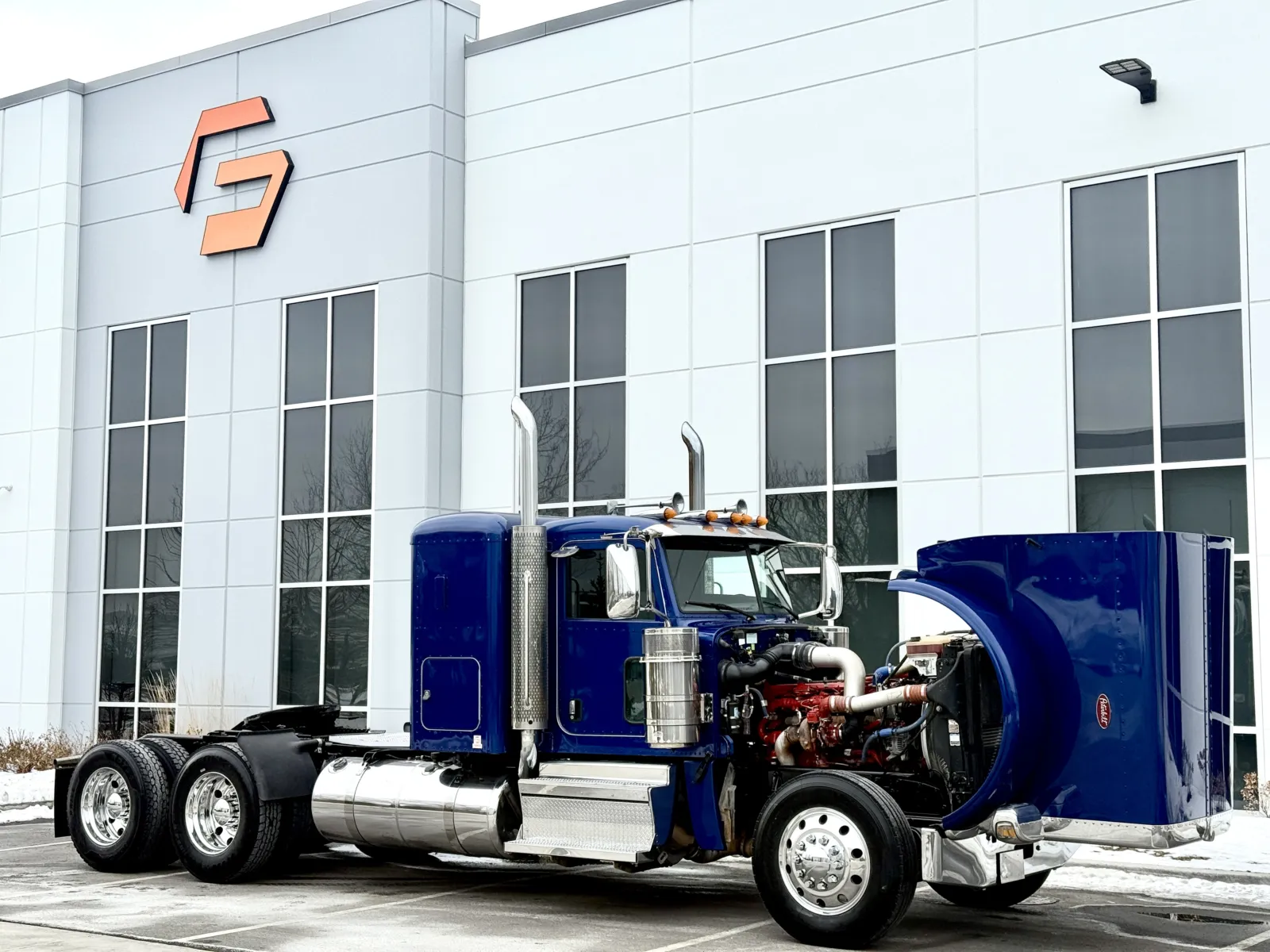 2021 Peterbilt 389 - image 9