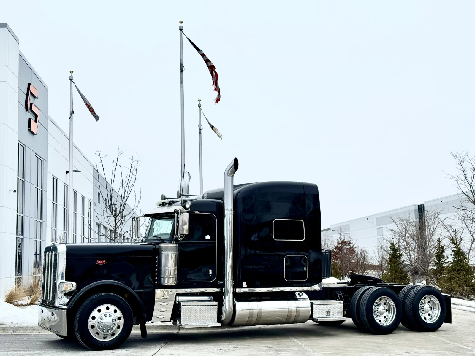 2018 PETERBILT 389 for sale in New Lenox, IL