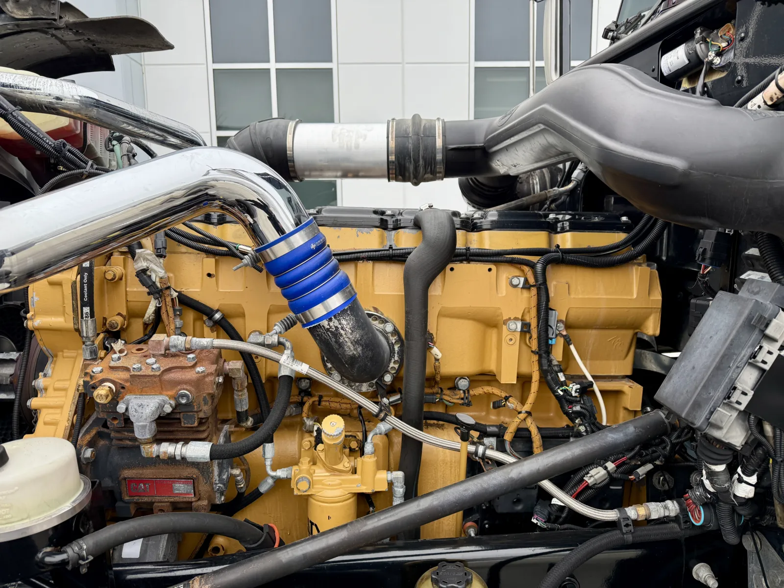 2018 Peterbilt 389 - image 12