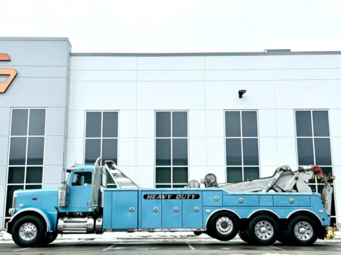 More photos of 2012 PETERBILT 388 at Forge Truck Centers - Illinois, IL