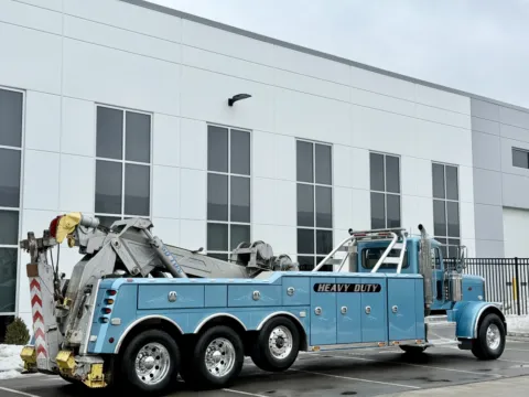 More photos of 2012 PETERBILT 388 at Forge Truck Centers - Illinois, IL