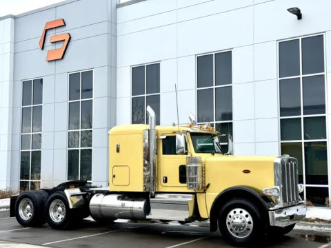 Photos of 2023 PETERBILT 389 for sale in New Lenox, IL at Forge Truck Centers - Illinois