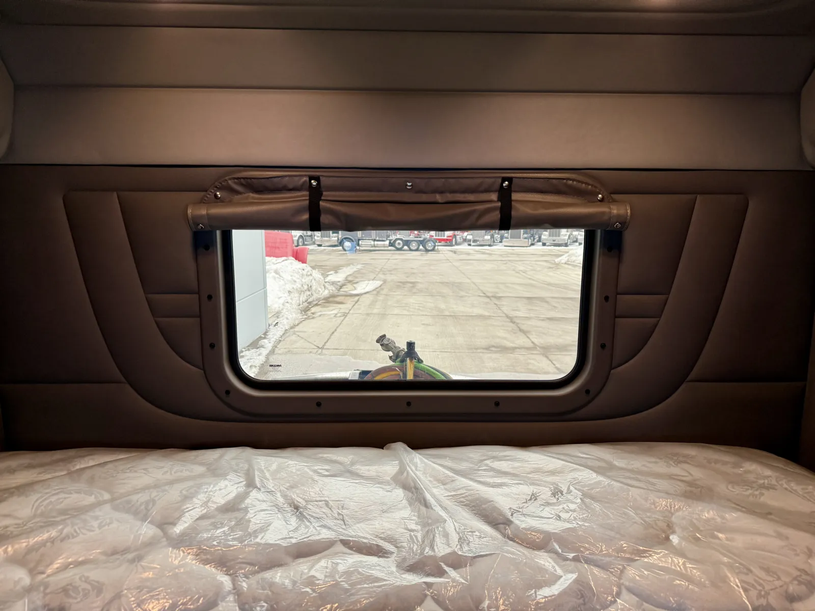 2023 Peterbilt 389 - image 23