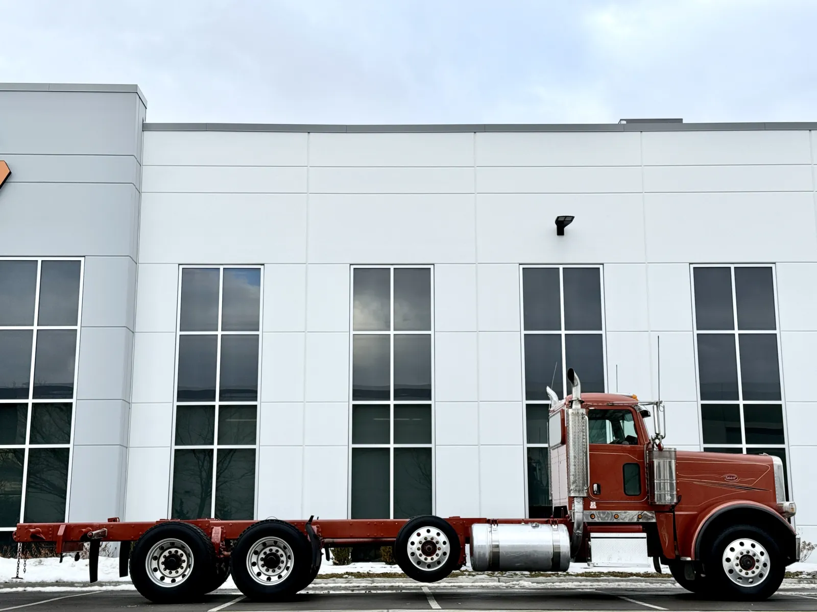2015 Peterbilt 389 - image 3