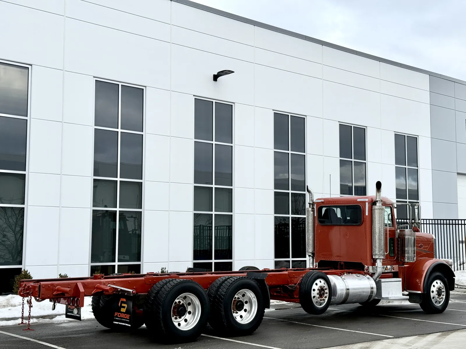 2015 Peterbilt 389 - image 5