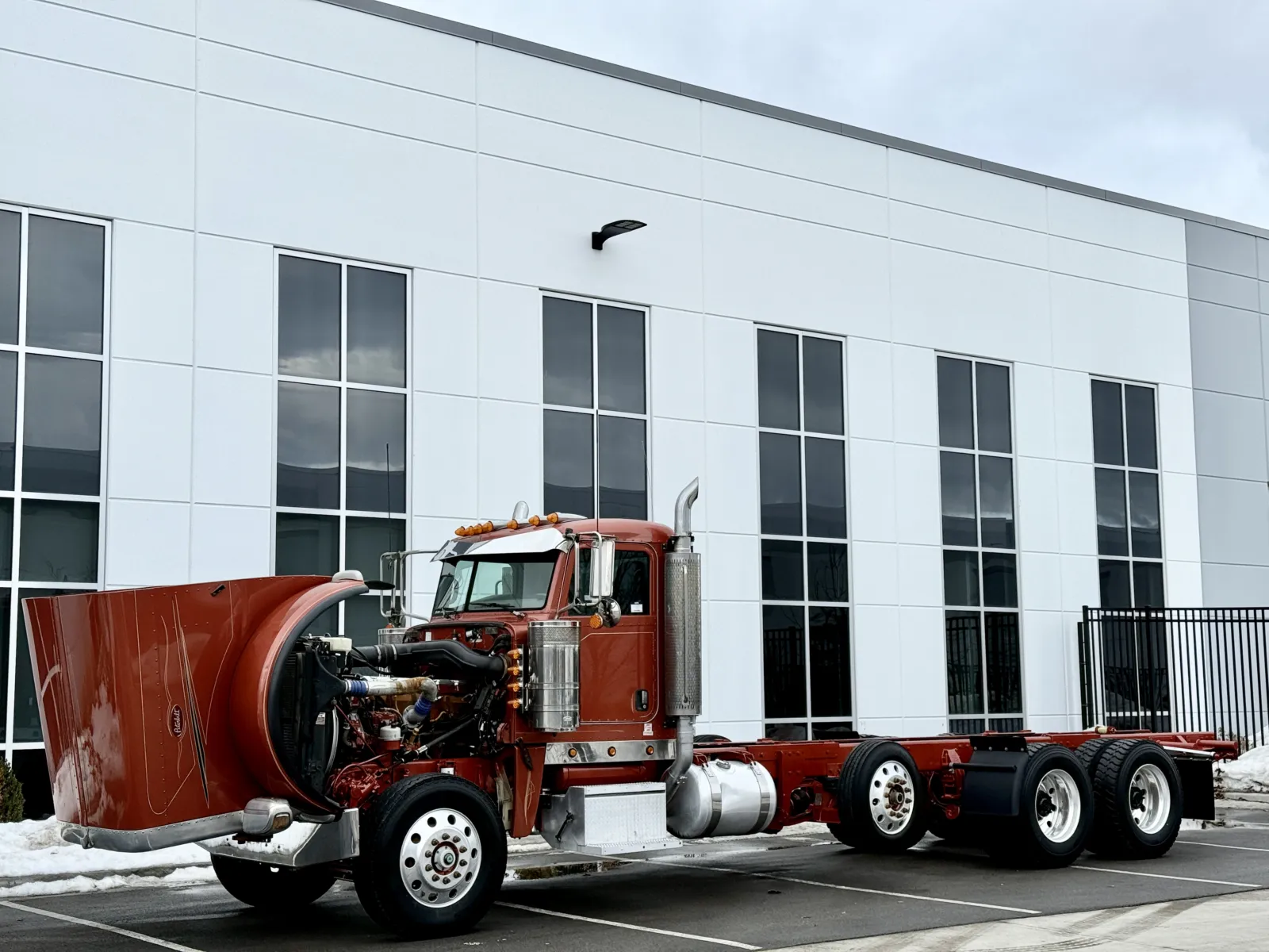2015 Peterbilt 389 - image 10