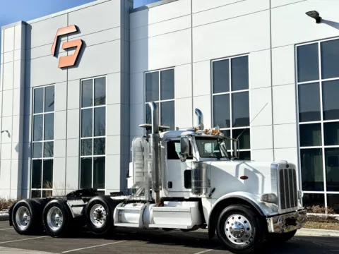 Photos of 2018 PETERBILT 389 for sale in New Lenox, IL at Forge Truck Centers - Illinois