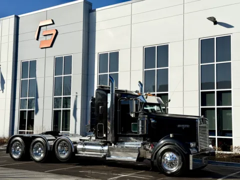Photos of 2013 KENWORTH W900 for sale in New Lenox, IL at Forge Truck Centers - Illinois