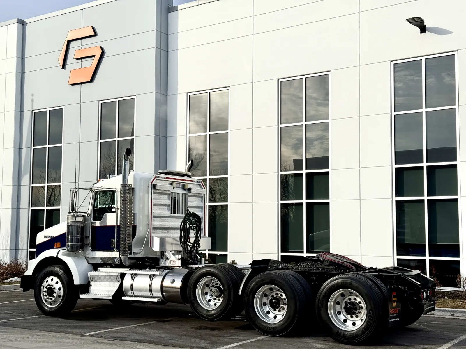 2020 Kenworth T800 - image 6