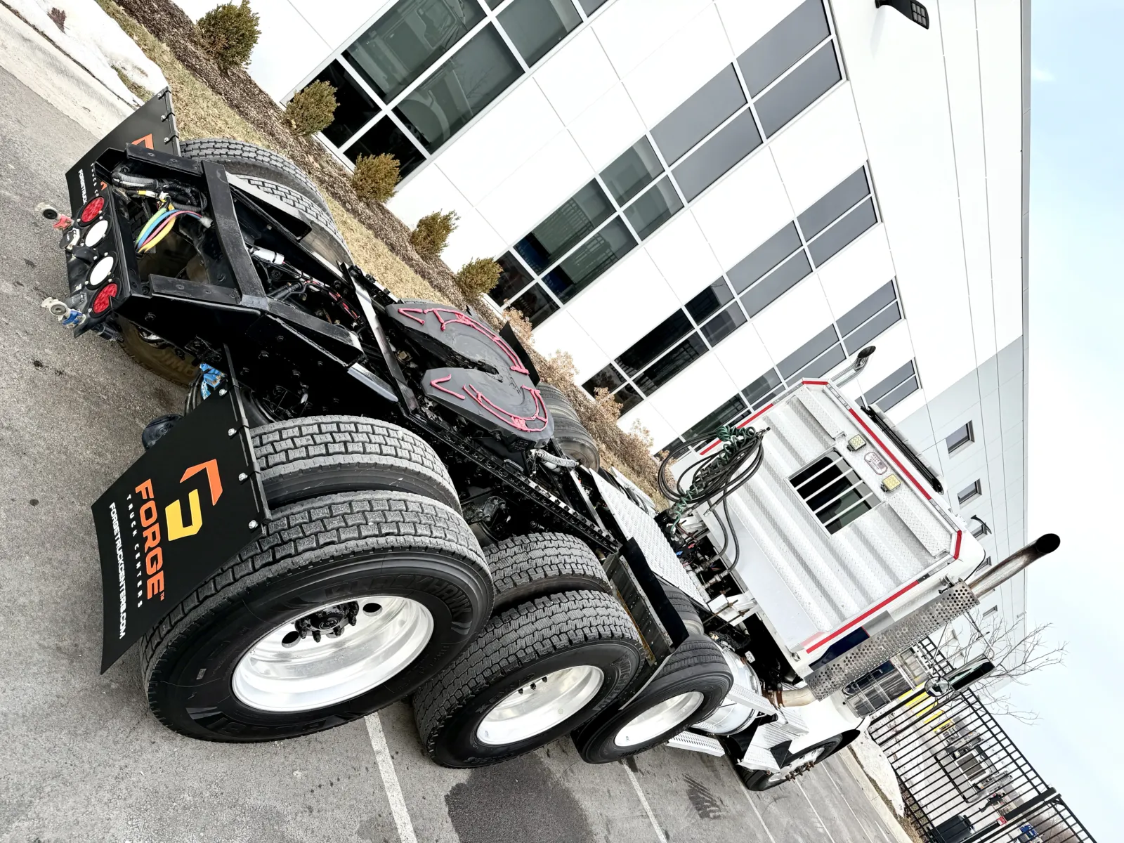 2020 Kenworth T800 - image 11