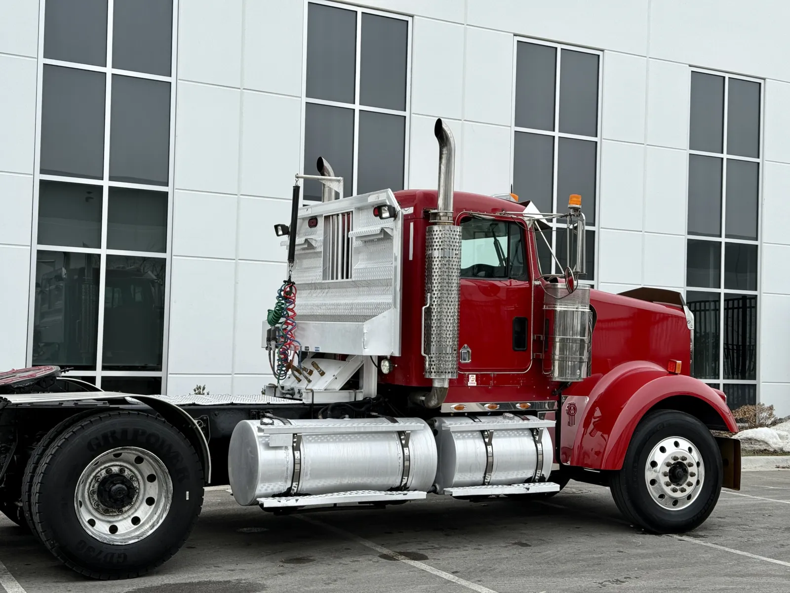 2005 Kenworth W900 - image 7