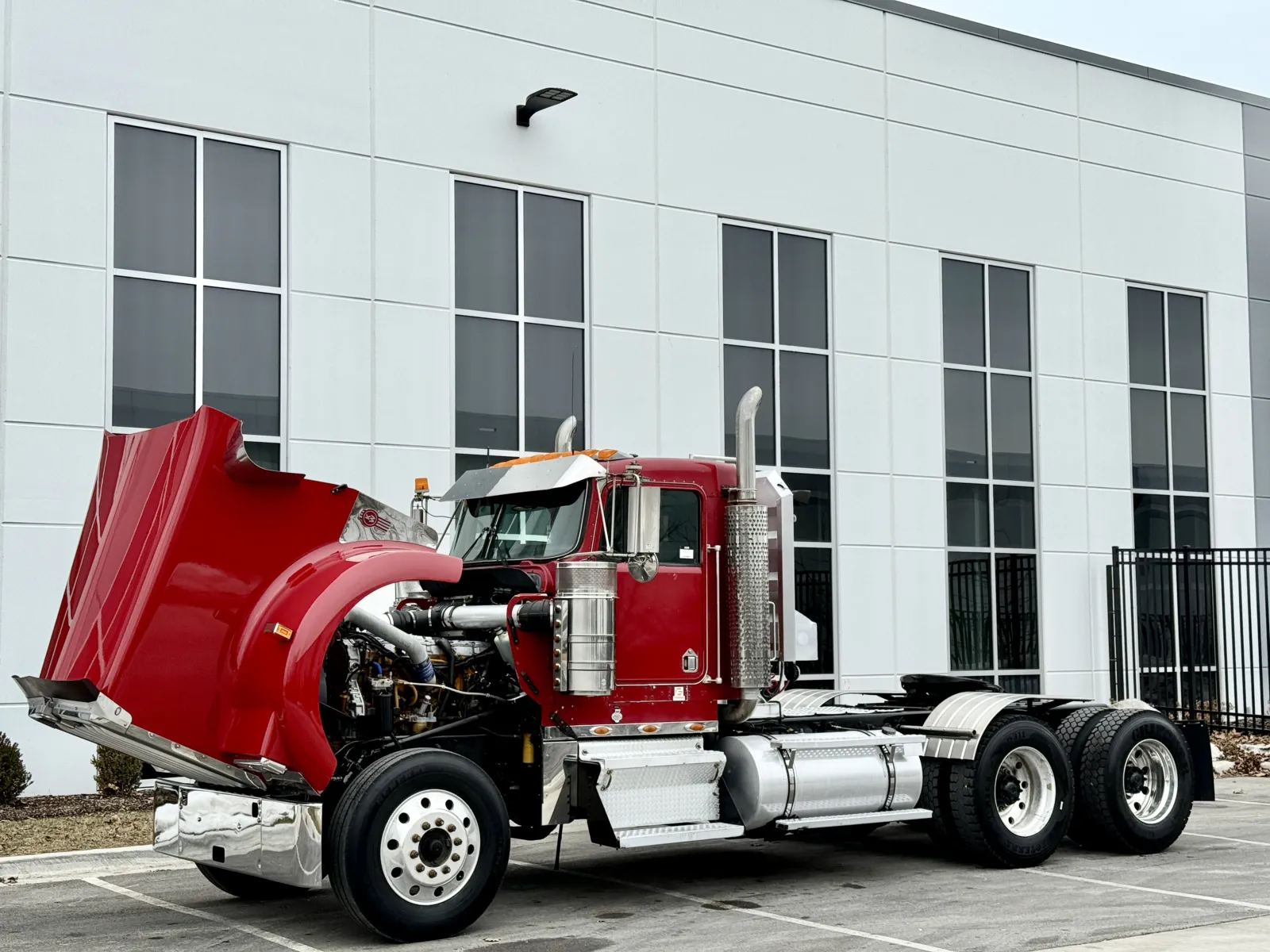 2005 Kenworth W900 - image 10