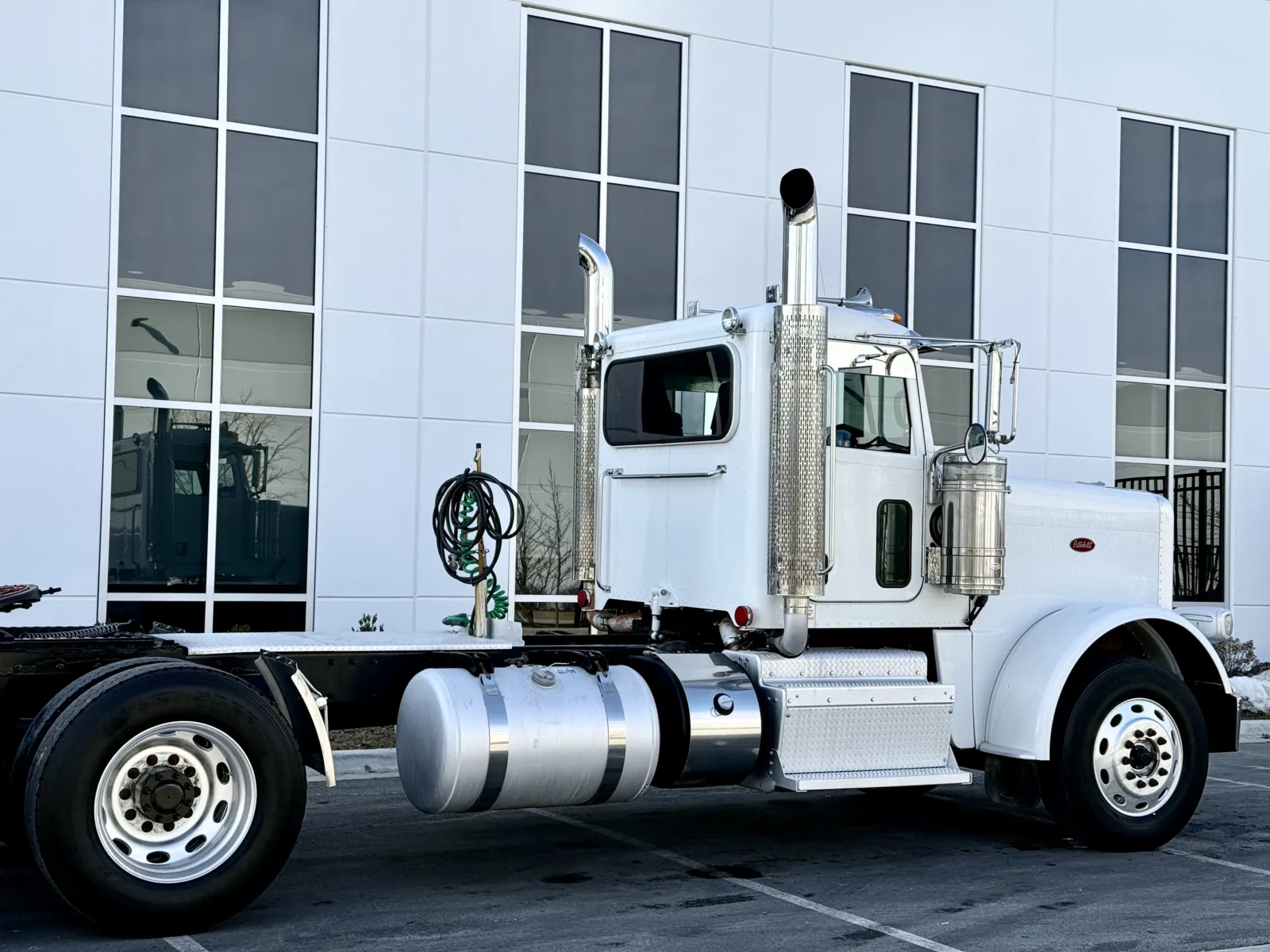 2012 Peterbilt - image 7