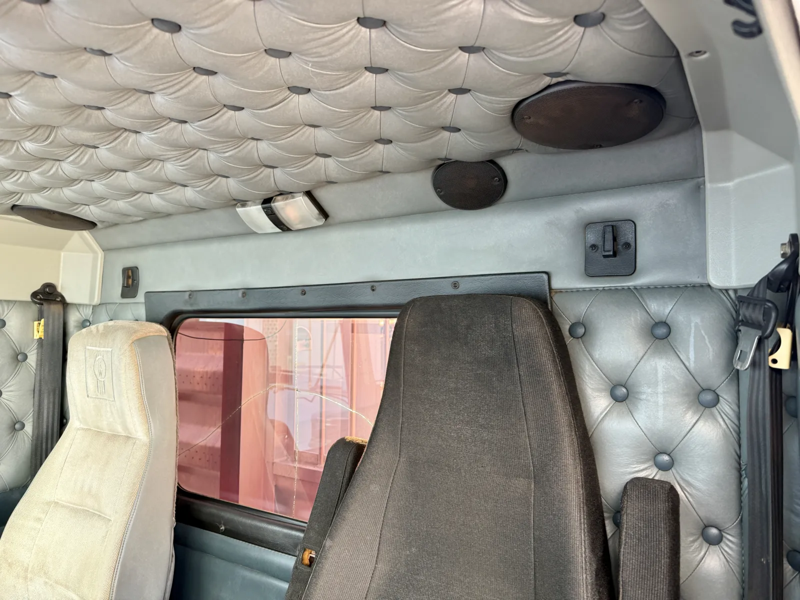 2001 Kenworth W900 - image 20