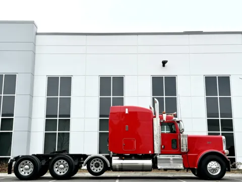 Another view of 2024 PETERBILT 389 for sale in New Lenox, IL at Forge Truck Centers - Illinois