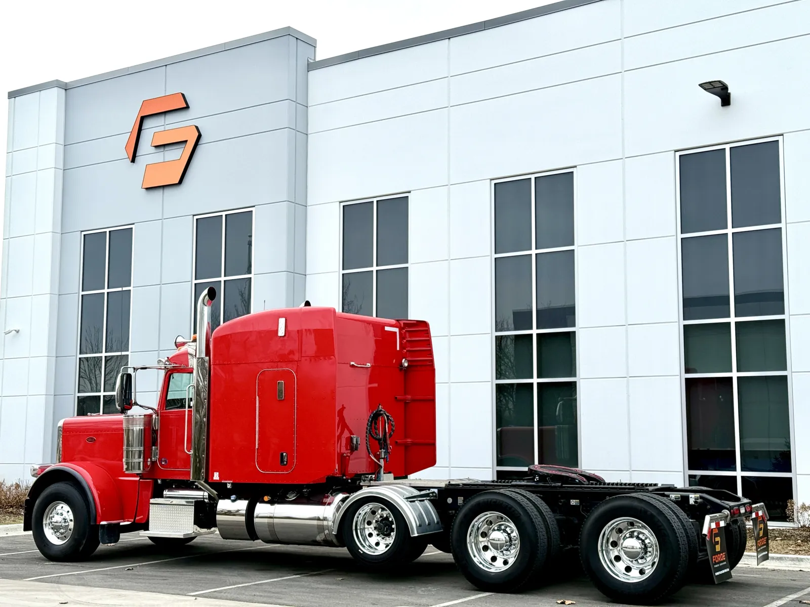 2024 Peterbilt 389 - image 6