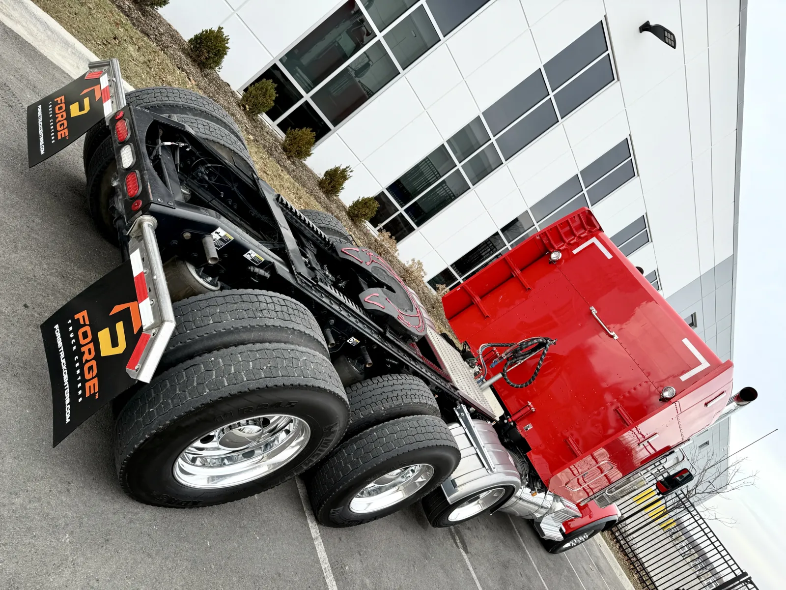 2024 Peterbilt 389 - image 11