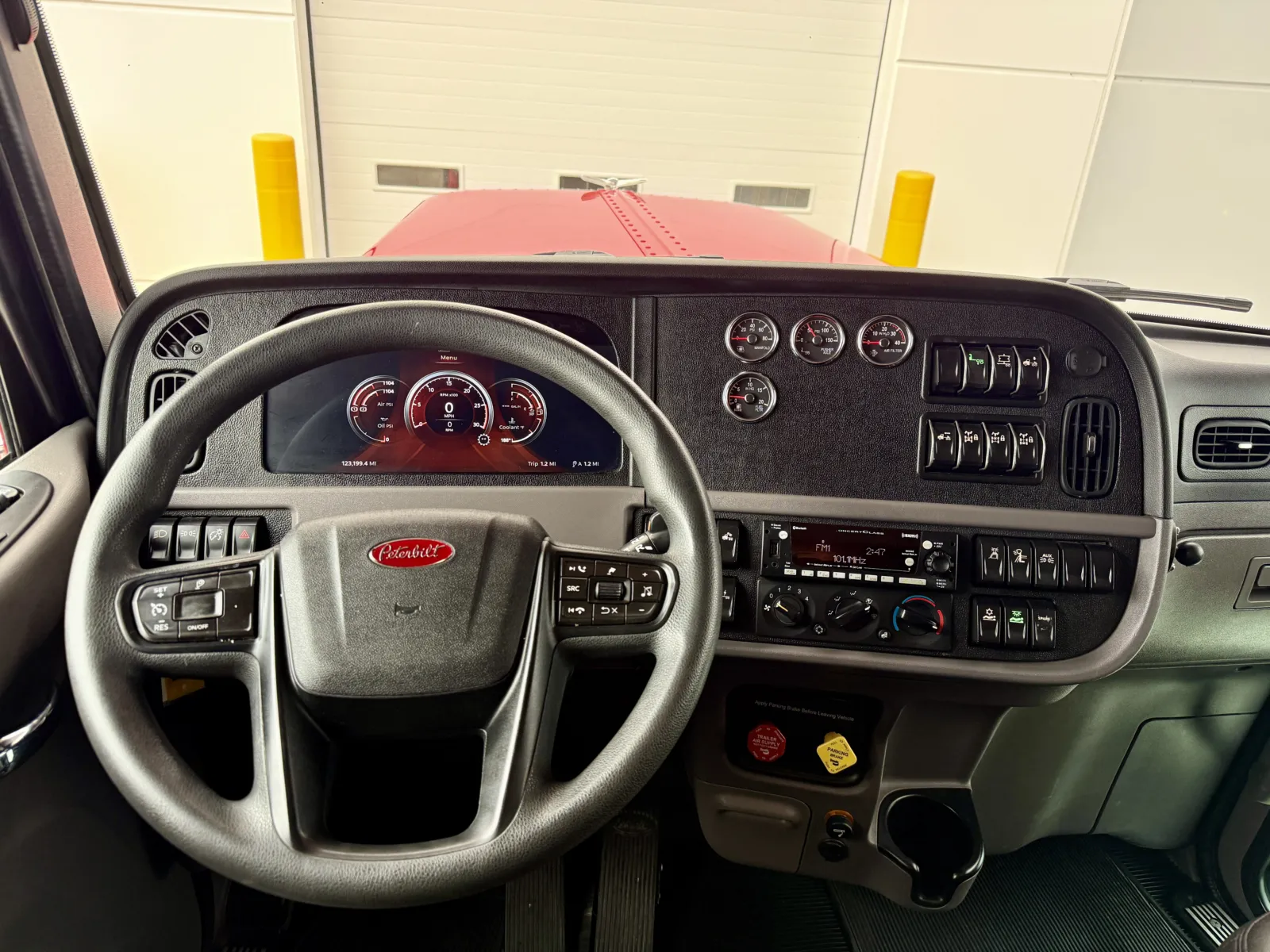 2024 Peterbilt 389 - image 16