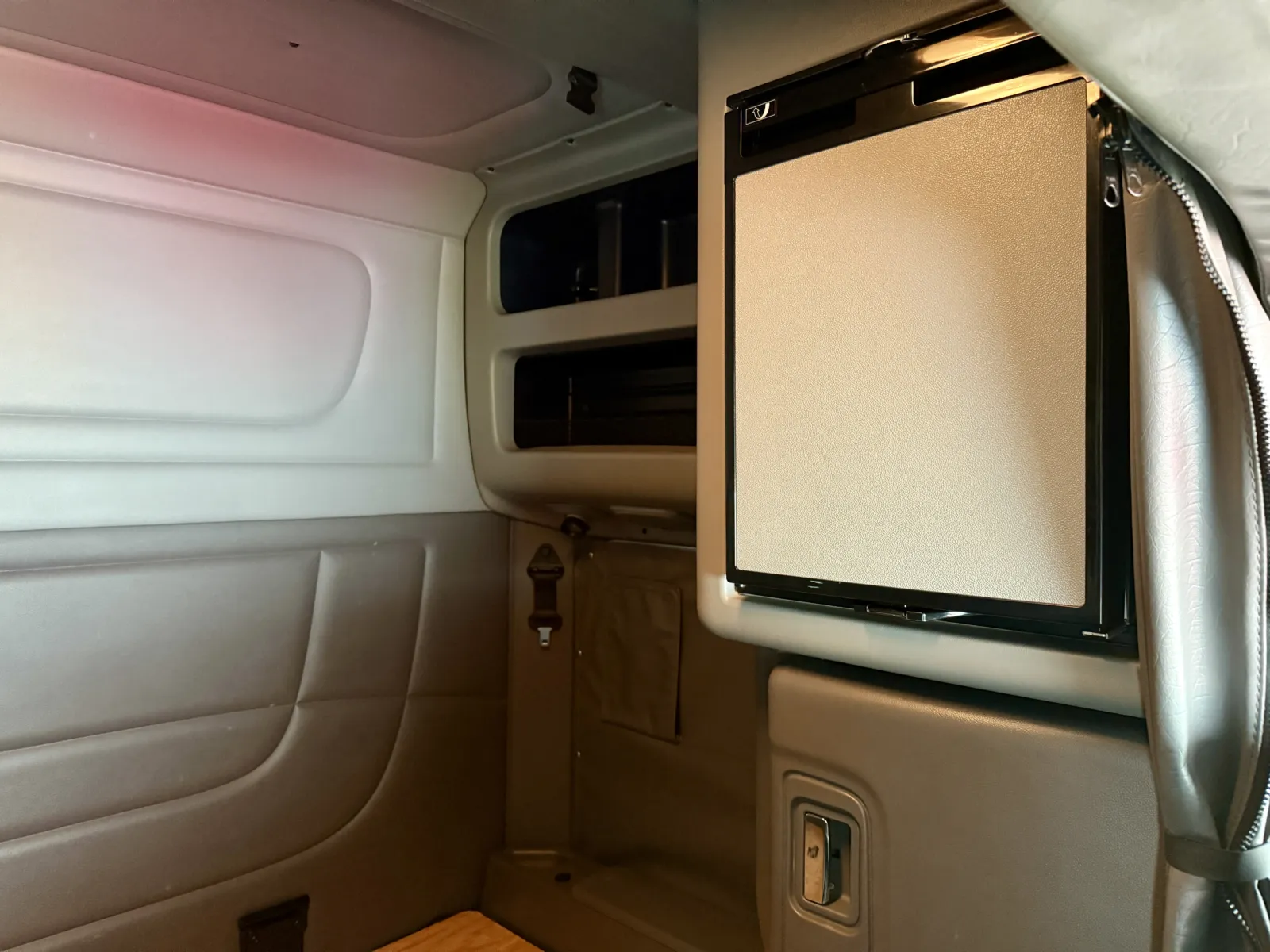 2024 Peterbilt 389 - image 24