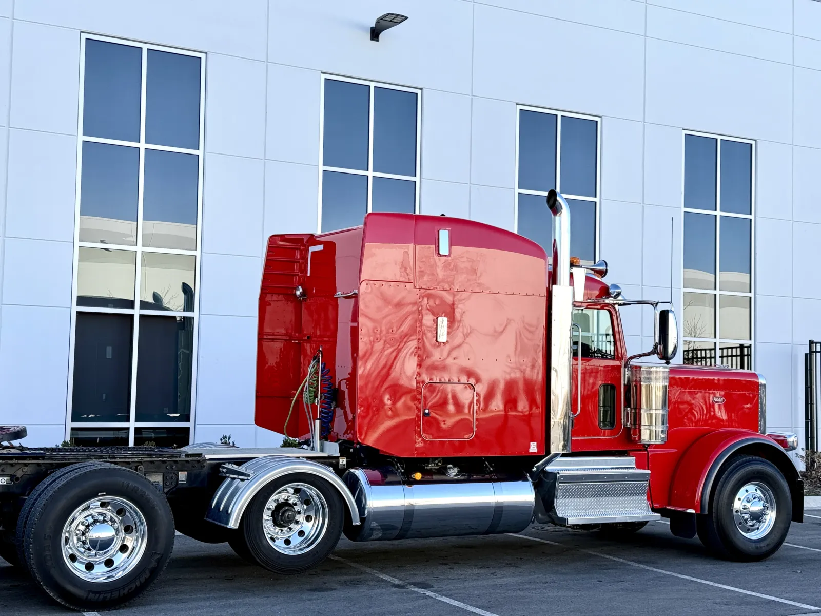 2024 Peterbilt 389 - image 7