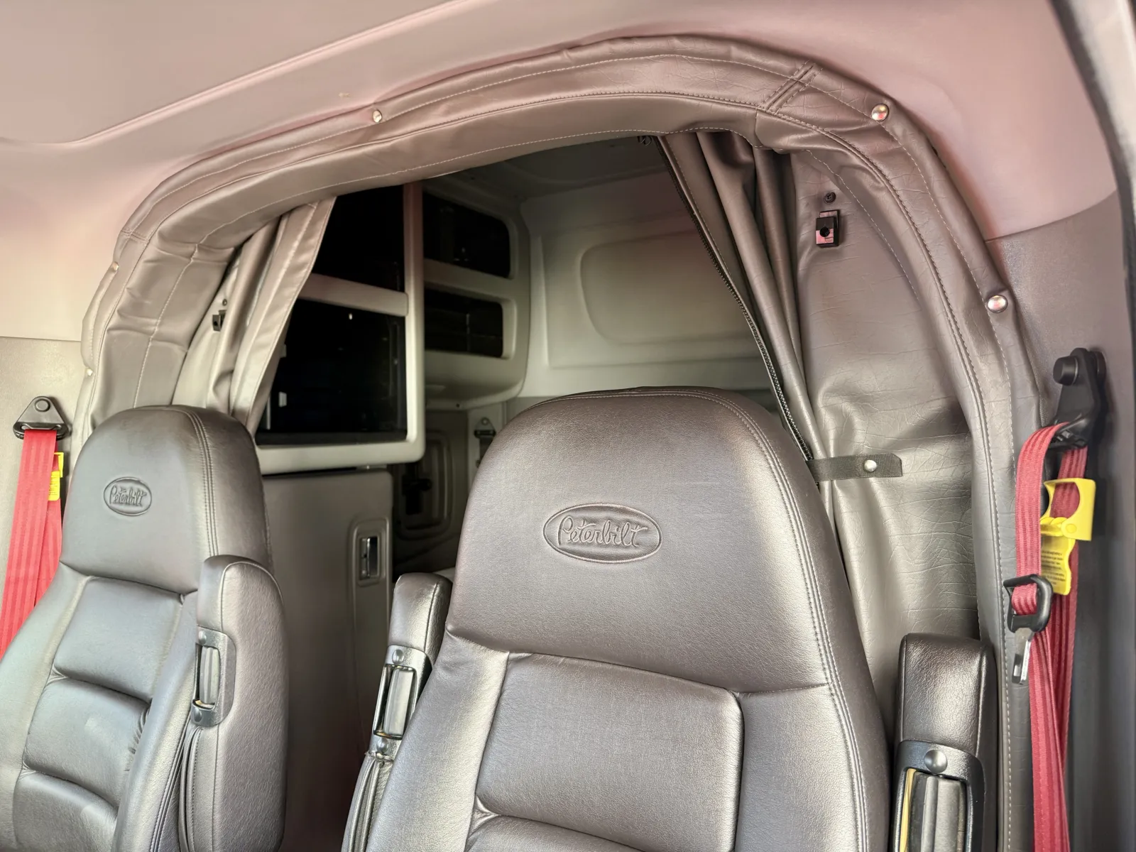 2024 Peterbilt 389 - image 20