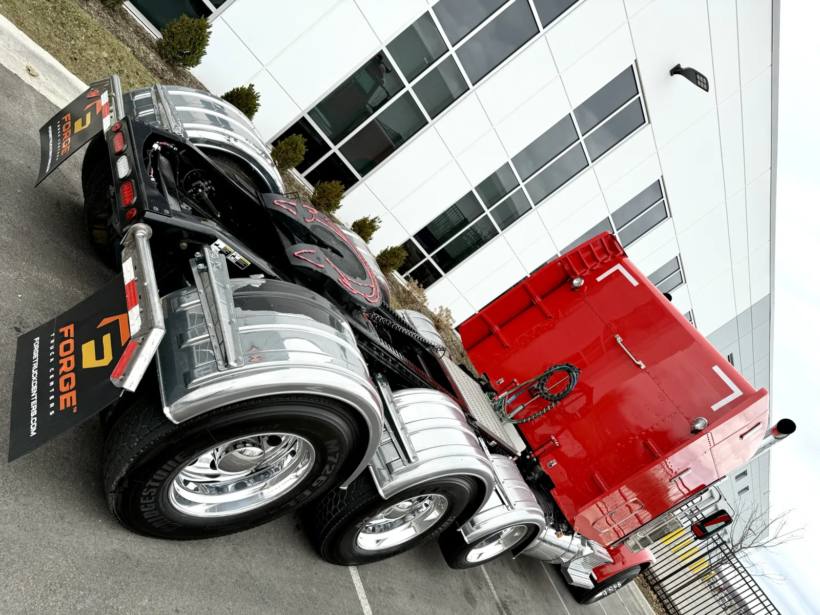 2024 Peterbilt 389 - image 11