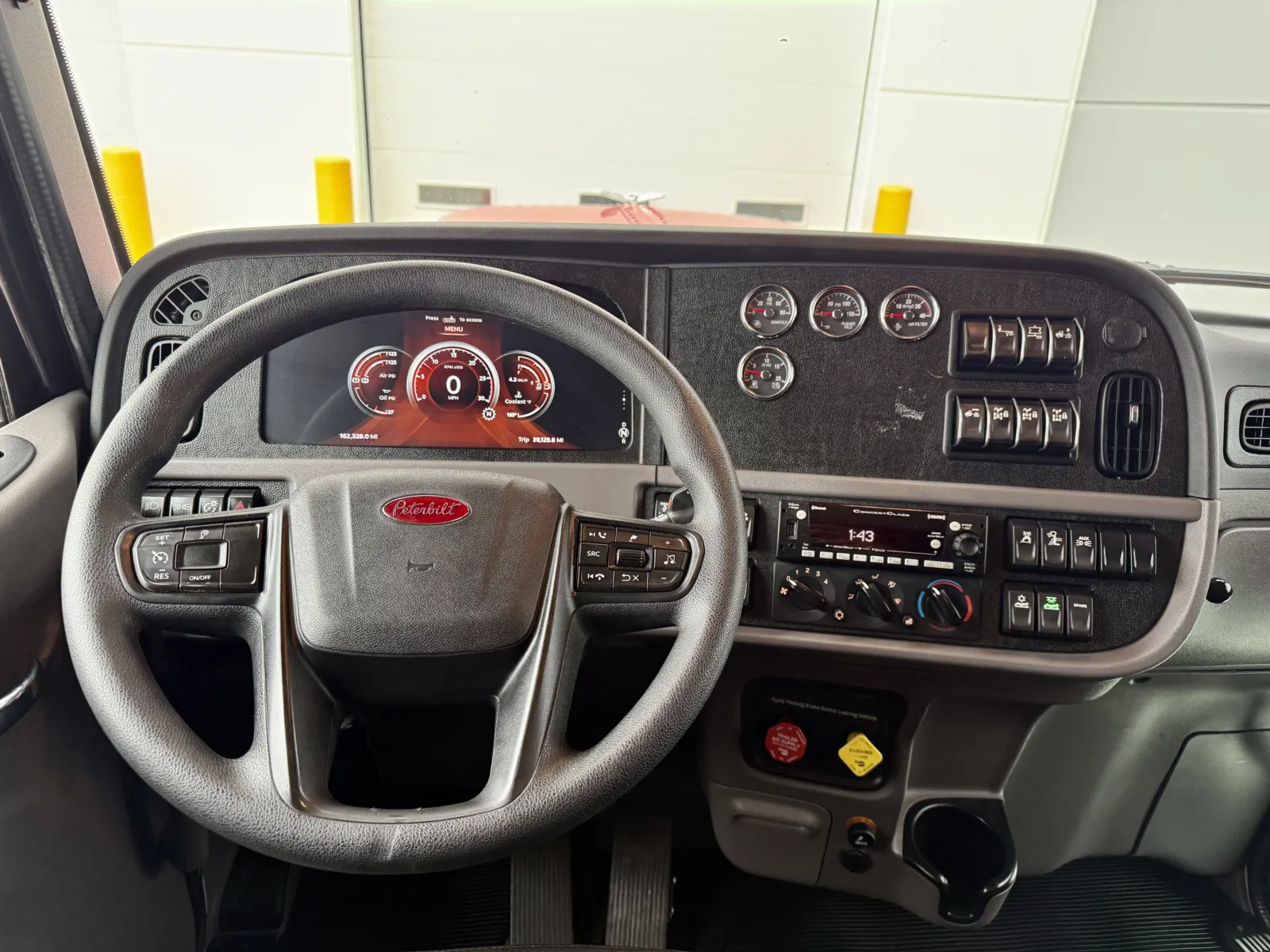 2024 Peterbilt 389 - image 16