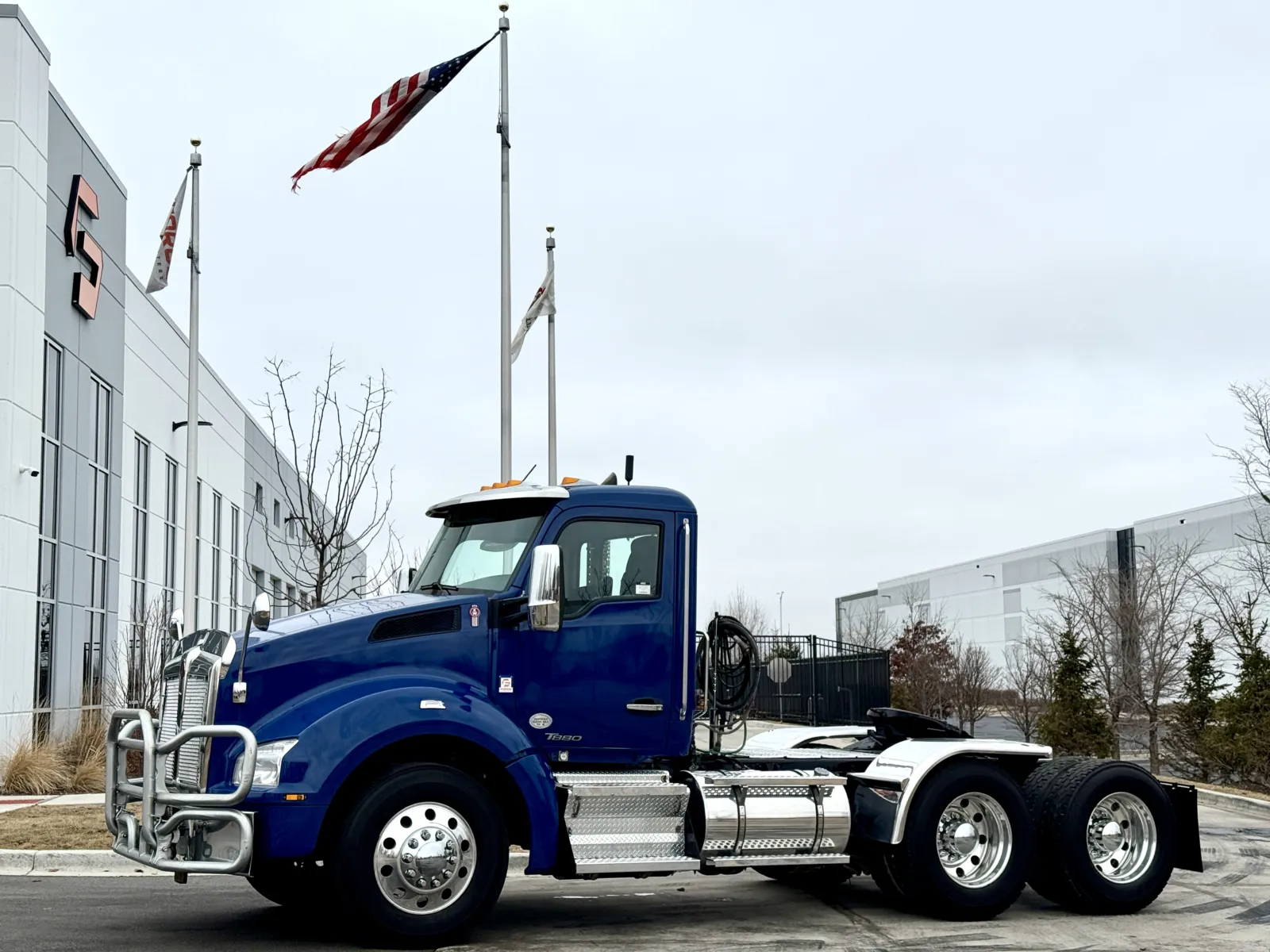 2019 KENWORTH T880 for sale in New Lenox, IL