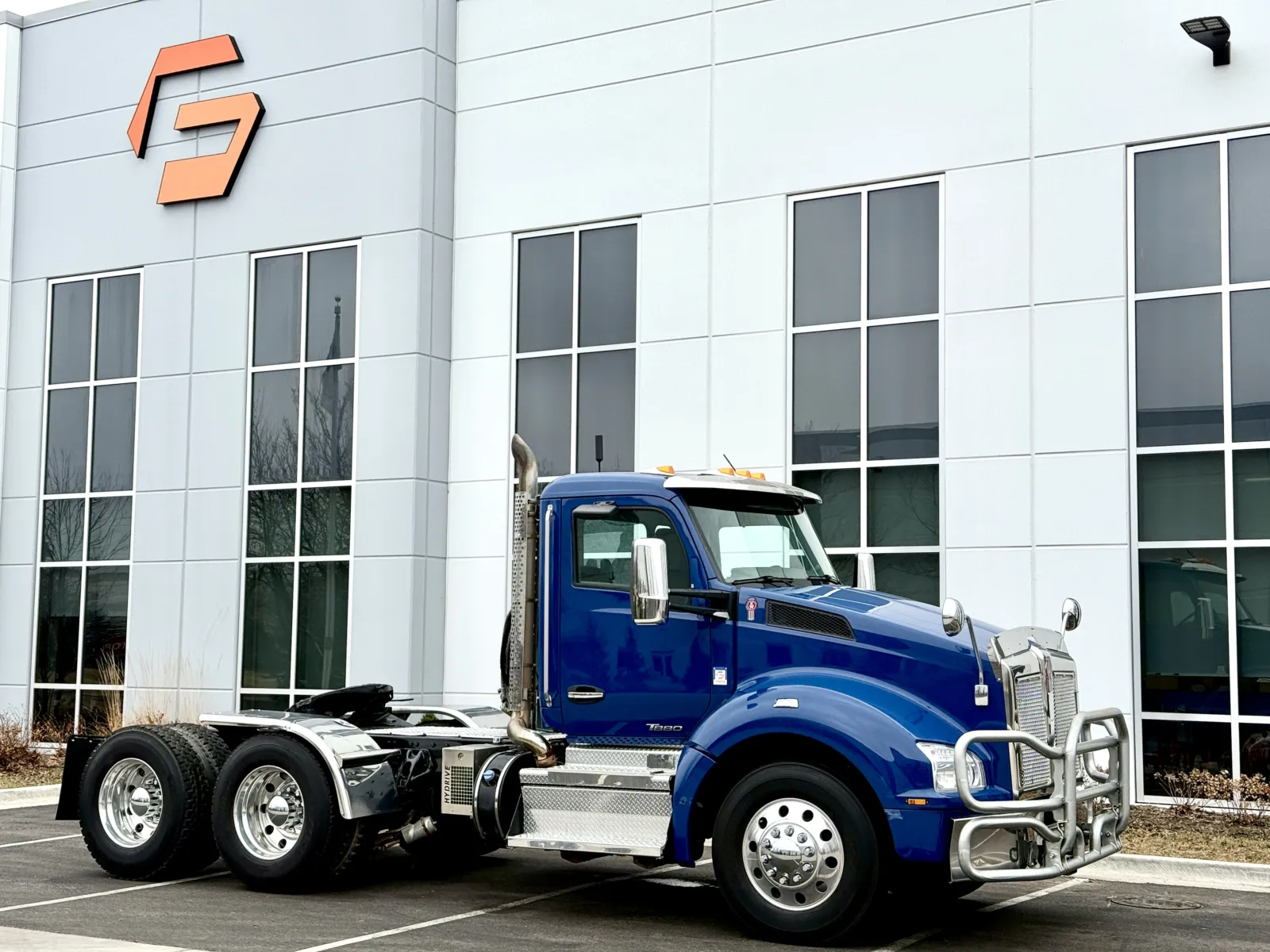 2019 Kenworth T880 - image 2