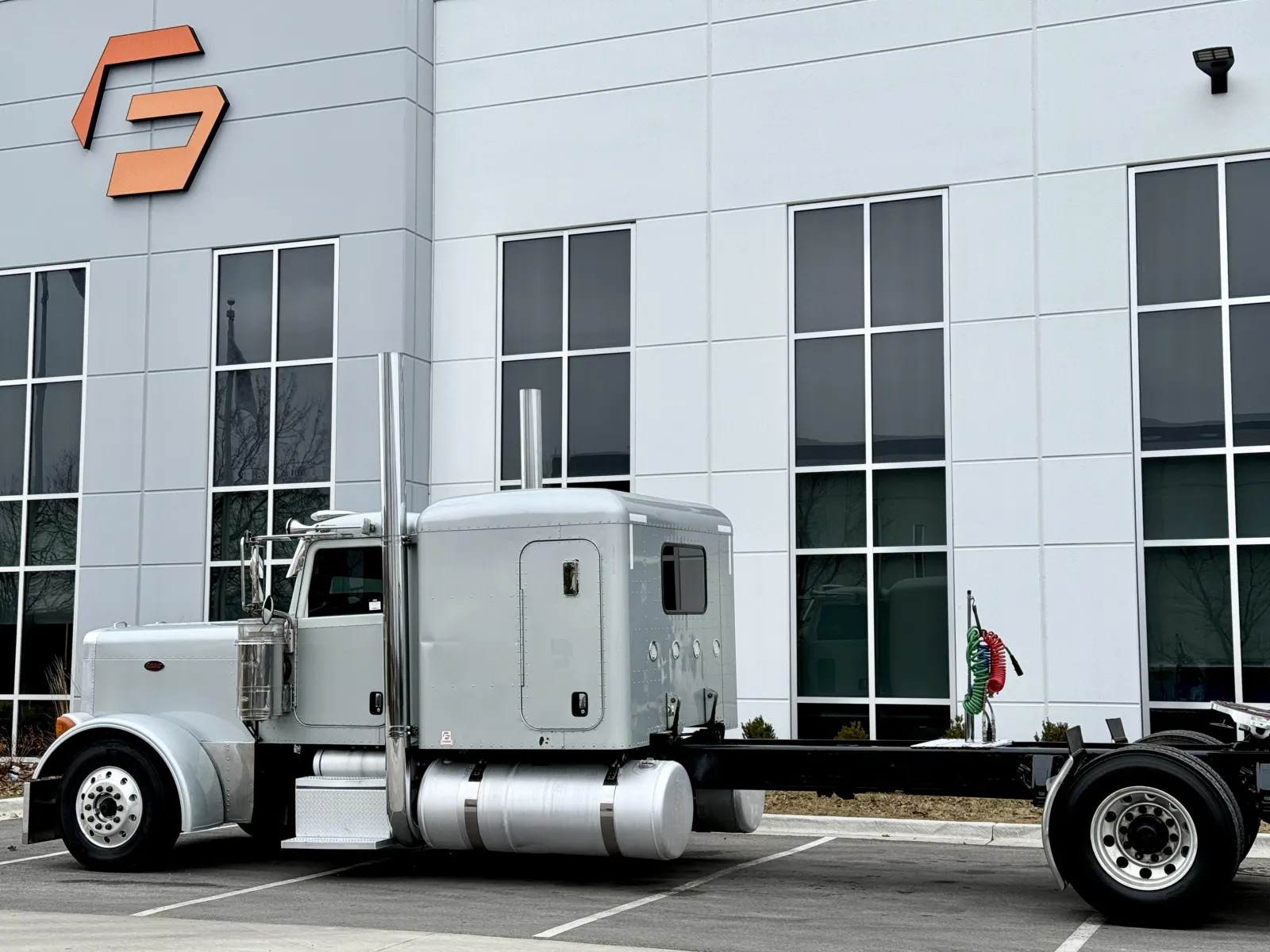 2007 Peterbilt - image 8