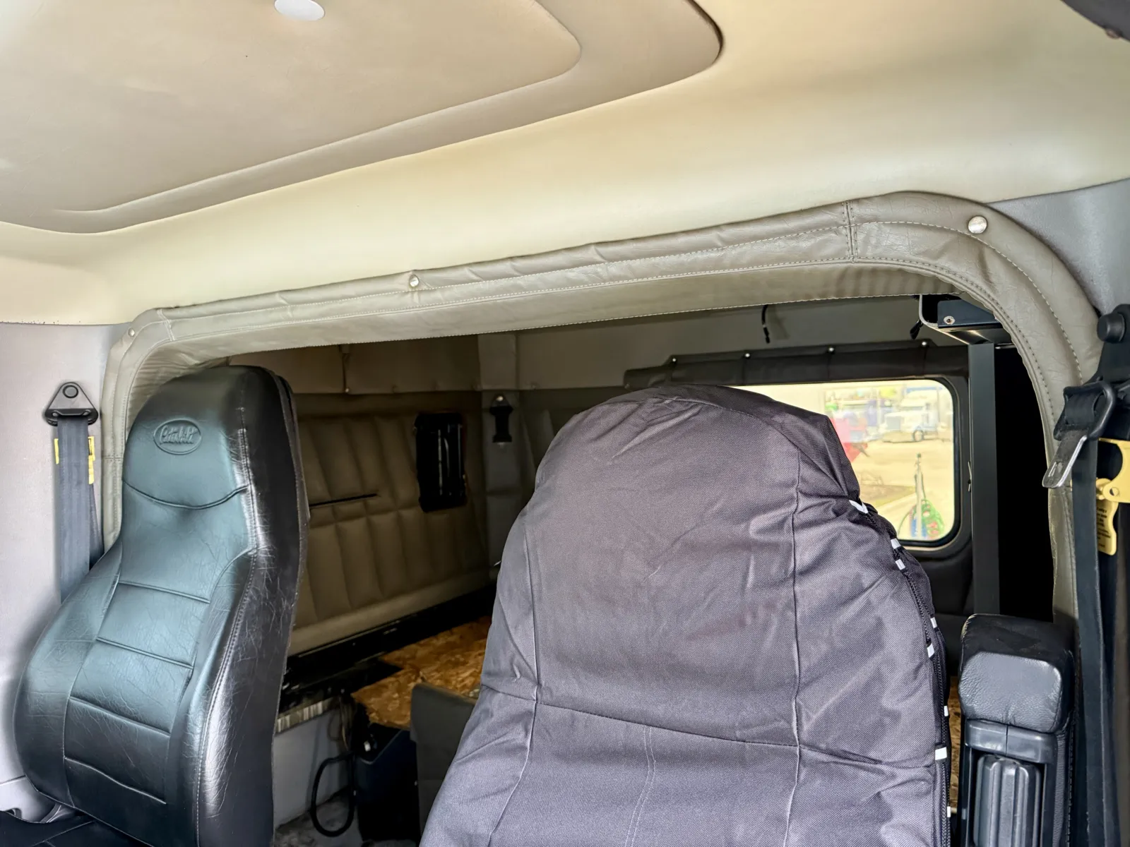 2007 Peterbilt - image 19