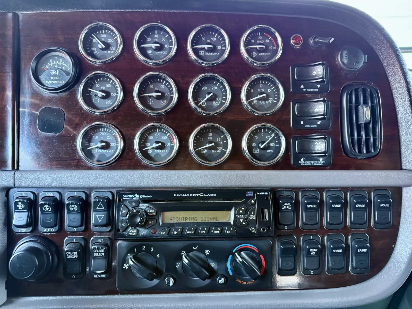 2014 Peterbilt 389 - image 18