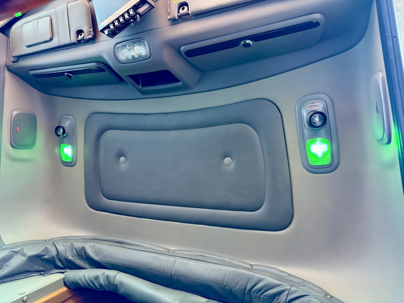 2014 Peterbilt 389 - image 21