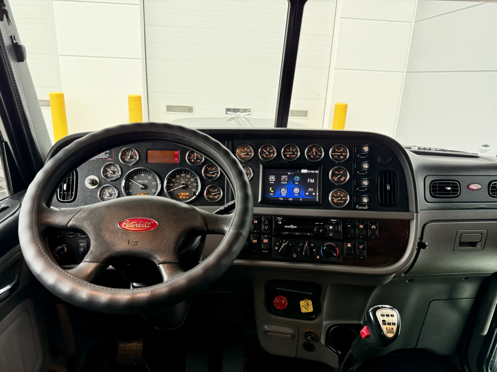 2021 Peterbilt 389 - image 16