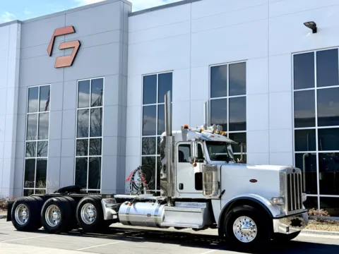 Photos of 2023 PETERBILT 389 for sale in New Lenox, IL at Forge Truck Centers - Illinois