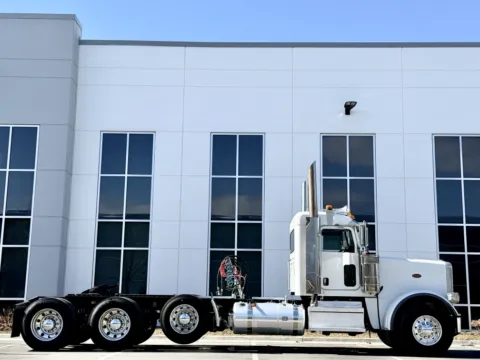Another view of 2023 PETERBILT 389 for sale in New Lenox, IL at Forge Truck Centers - Illinois